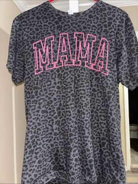 Mama Graphic Short Sleeve Tee - Gray Leopard with Pink Text